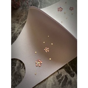 画像5: 花を散らしたデコマスク　グレー　ウレタン素材