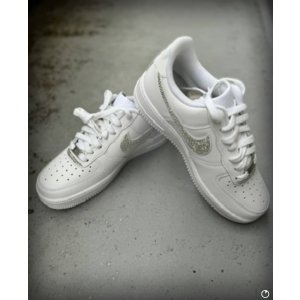 画像9: Nikeエアフォース 1 スワロフスキー®︎クリスタル使用