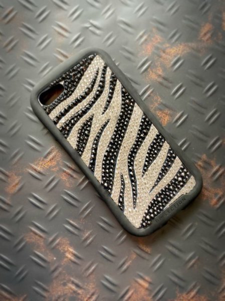 画像3: アルテミスの影(Shadow of Artemis)ゼブラ柄スマホケース (3)