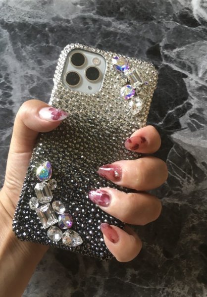 画像3: 闇に舞うアイセリア (ゴージャスビジューケース ブラック) (3)