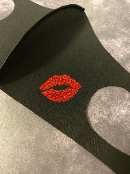 画像3: スワロフスキー キスマーク デコマスク (3)