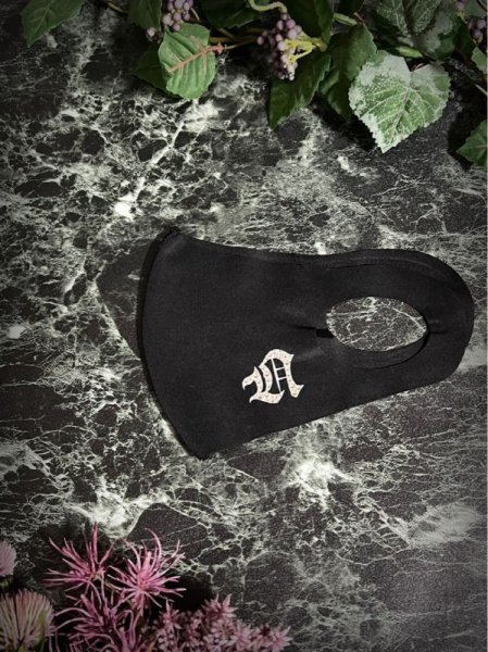 画像2: イニシャルマスク (フォント=ブラックレター) ブラック (2)