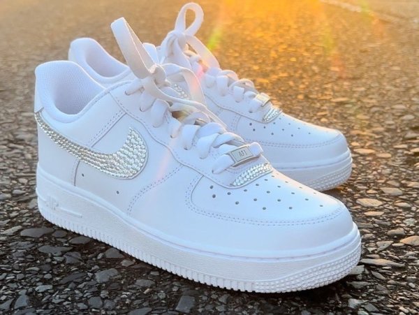 画像3: Nikeエアフォース 1 スワロフスキー®︎クリスタル使用 (3)