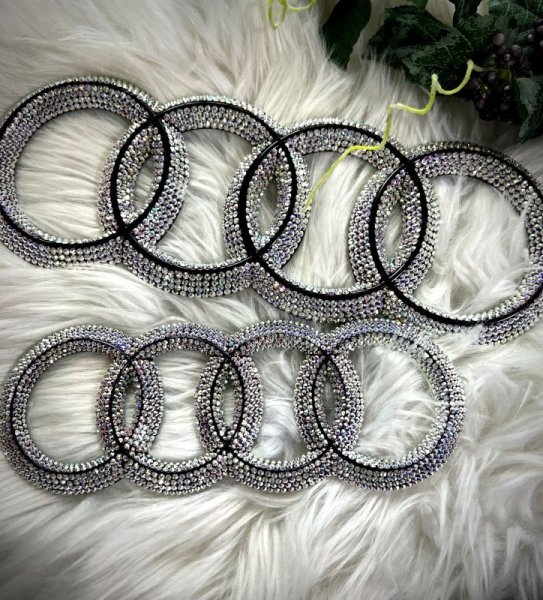 画像7: アウディ　エンブレム　(カバー) スワロフスキー®︎クリスタル (7)