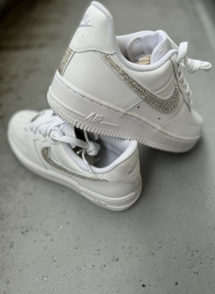 画像15: Nikeエアフォース 1 スワロフスキー®︎クリスタル使用 (15)
