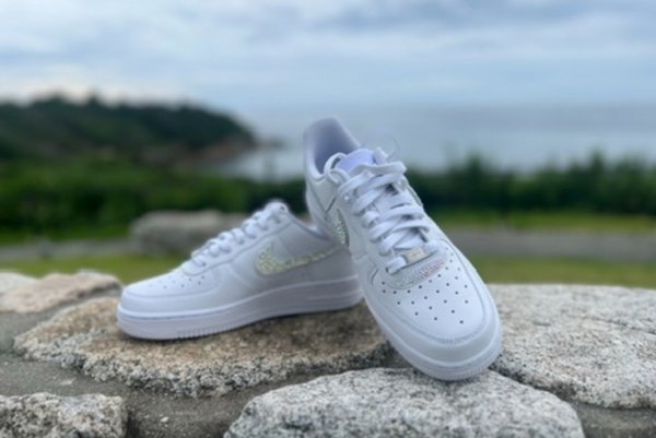 画像12: Nikeエアフォース 1 スワロフスキー®︎クリスタル使用 (12)