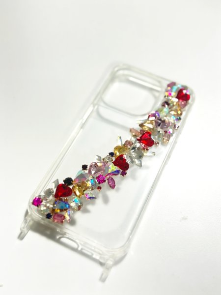 画像2: Celestia Amour(セレスティア・アムール) — 天の愛、ひとすじの輝き — ガラスビジューのジュエリースマホケース (2)